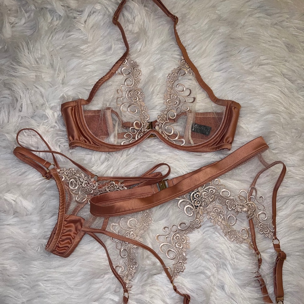 MARIE MUR 32c XS Nicole set bra garter thong